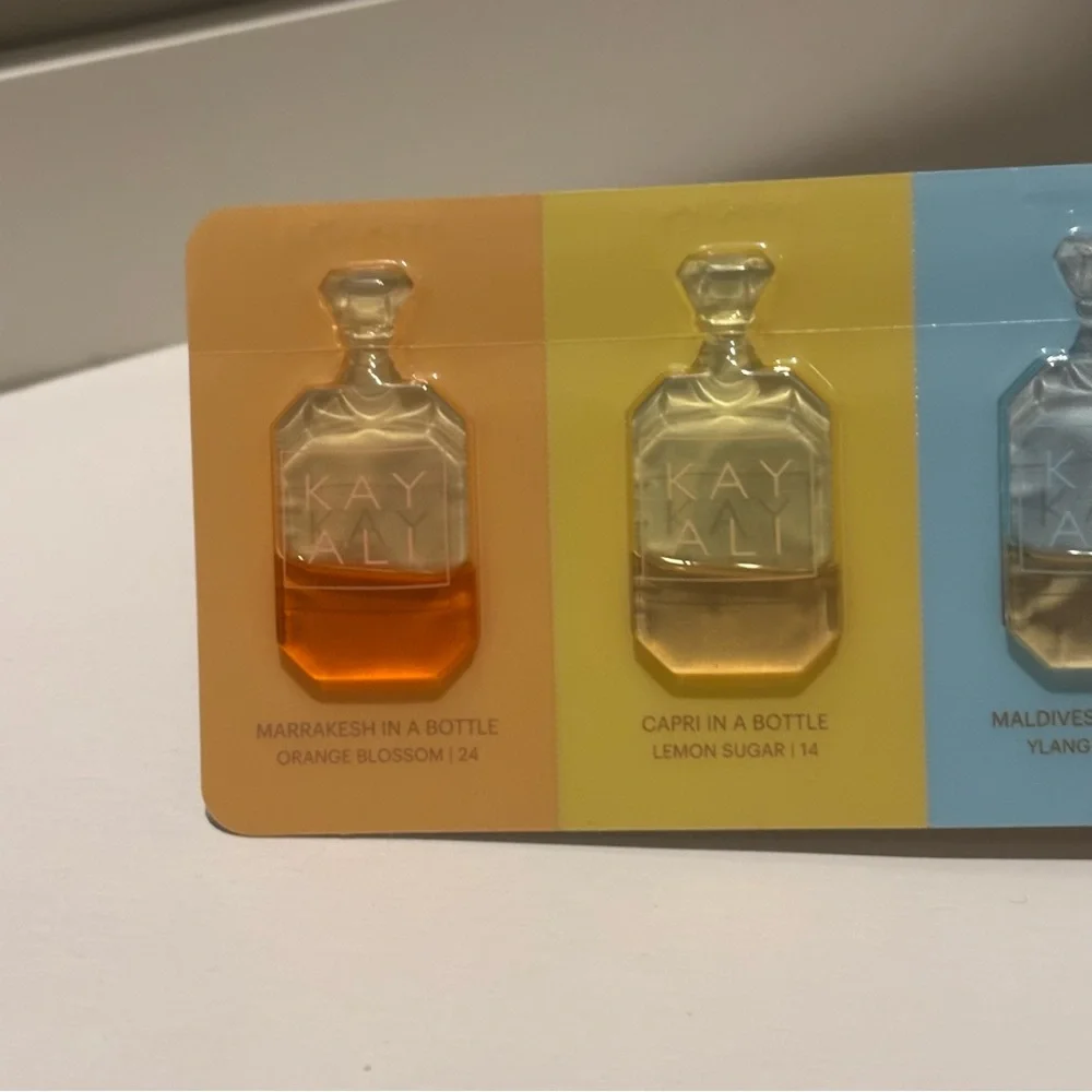 Kayali Vacation in a Bottle Samples Set